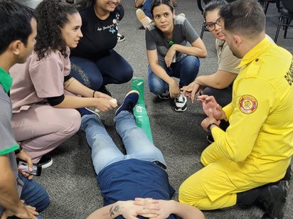Treinamento de RCP e primeiros socorros — PROTEÇÃO
